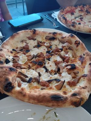 Vegan Bosco pizza at Lievita 72 in Gallipoli