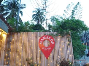 💚 at Mama Kop in Koh Phangan
