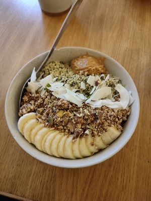 Mango matcha smoothie bowl at Grød - Christianshavns in Copenhagen