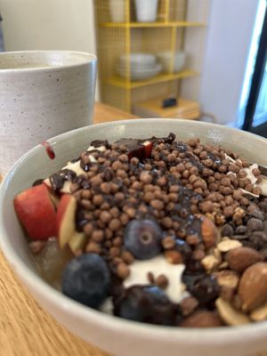 All in porridge mit protein crispies   at Grød - Christianshavns in Copenhagen