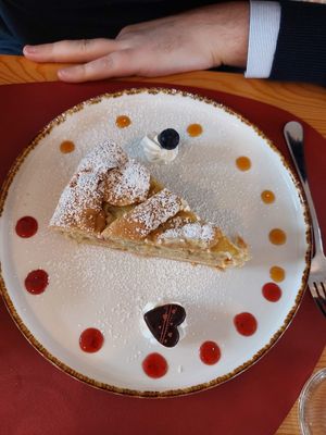 pastiera at Ristorante Peruggini in Vistarino