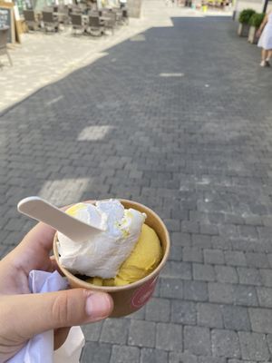 Banana and mango ice cream  at Flamingo Ice Cream in Eupen