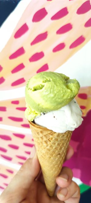  at Lorelicious in Bucharest