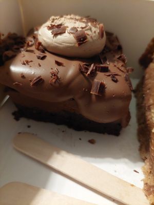  at Lorelicious in Bucharest