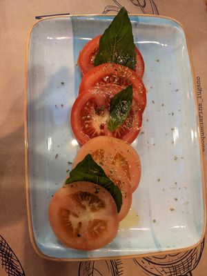 Insalata di Pomodori at Acqua e Farina in Lugano