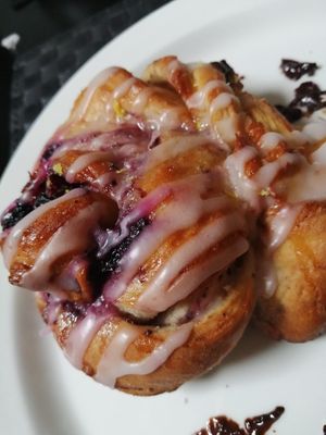 Lemon and raspberry at Plantan Kaffihús in Reykjavik