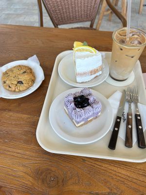 My son had these amazing goodies.. he said they were awesome  at Cafe Rebirth in Pyeongtaek