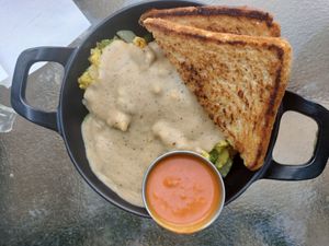 Country skillet (sausage coming) at Fern's Diner + Drinkery in Cascade