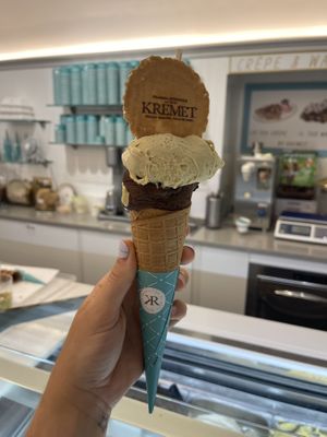 Pistacho y chocolate  at Kremet Gelateria in Cagliari