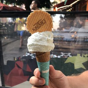 Lemon-mint   at Kremet Gelateria in Cagliari
