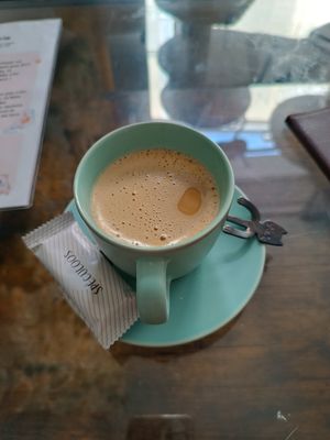  at Le Chat'Ren'Thé - CatCoffee & Restaurant in La Rochelle