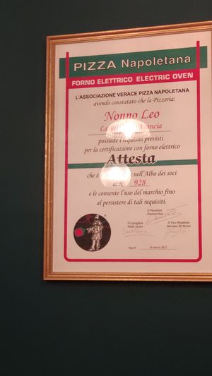 Certificate at Nonno Leo in La Rochelle