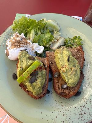 This was my friends with an extra egg. I had mine without!   at Mazette ! in Arles