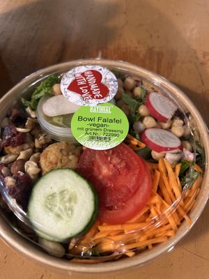 Falafel bowl  at DUS - Goodman & Filippo - T2 in Dusseldorf