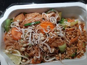 Pad thai at Raan Khao Gaeng in Helsinki