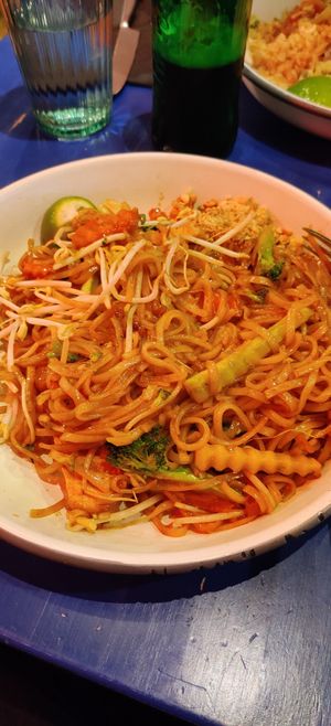 Pad thai at Raan Khao Gaeng in Helsinki