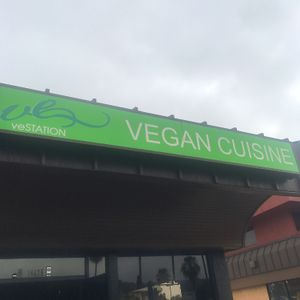 The best vegan restaurant in Van Nuys at VeStation Urban Organic Kitchen in Sherman Oaks
