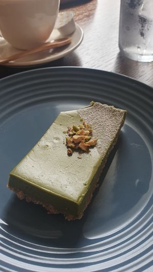 Matcha cake (not vegan) at Yukihana Cafe - ゆきはな in Ninohe