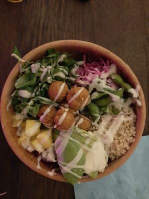 Falafel bowl at MEX bar & taqueria in Bad Gastein