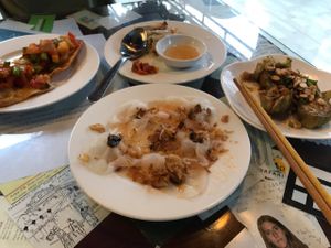white rose wonton aubergine with peanuts and spring rolls  at Minh Hien in Hoi An