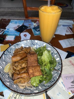 Hội An noodles (Cao Lao) and mango smoothie  at Minh Hien in Hoi An