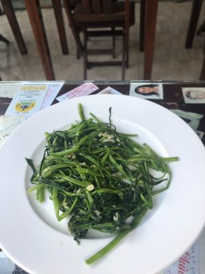 Sautéed Morning glory with garlic - divinity at Minh Hien in Hoi An