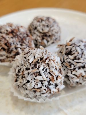 Chocolate balls at UMMY - უმმი in Tbilisi