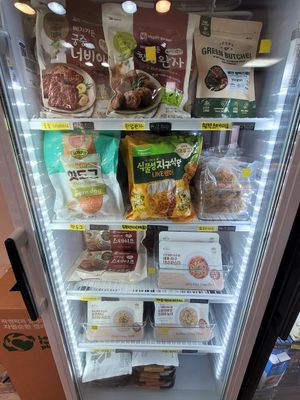 Everything vegan here at Re-feel With You - 리필위드유 in Gunpo