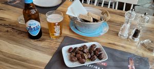 Port. Oliven mit Brot at Taverna Adonis in Kassandra