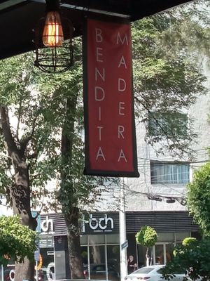  at Bendita Madera Pizzeria in Guadalajara