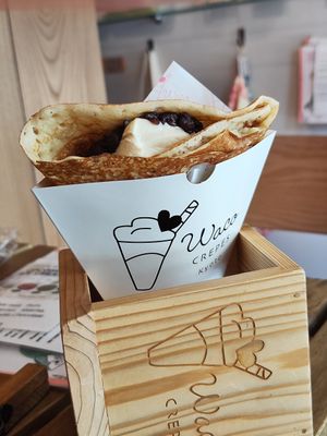 Adzuki (red bean) and cream crepe at Waco Crepes  in Kyoto