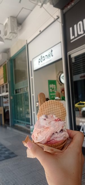 Strawberry & strawberry cheesecake ❤️ at Plan(e)t Ice Cream in Athens