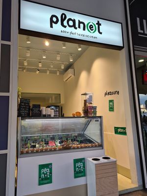 Vegan Ice cream at Plan(e)t Ice Cream in Athens