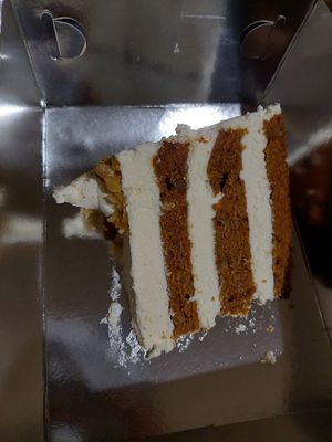 carrot cake at Plan(e)t Ice Cream in Athens