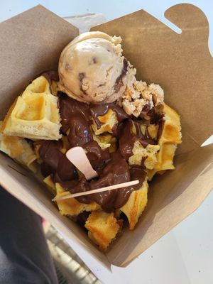 Beuno ice cream with hazelnut sauce on warm waffle. at Plan(e)t Ice Cream in Athens