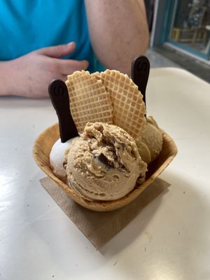 Lotus biscoff, bueno and strawberry cheese cake vegan ice cream. edible spoon and pot!   at Plan(e)t Ice Cream in Athens