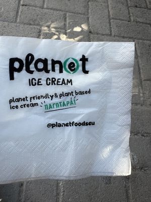 Nicee  at Plan(e)t Ice Cream in Athens