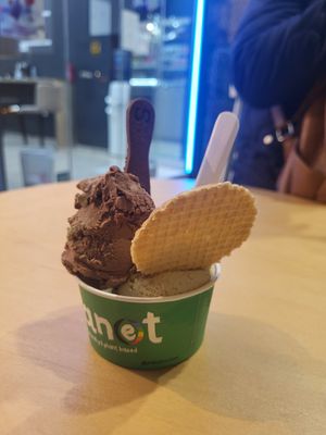  at Plan(e)t Ice Cream in Athens