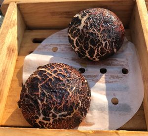 Truffle buns  at Tàn Chá Restaurant  in Dubai