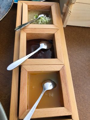 Pancake condiments  at Tàn Chá Restaurant  in Dubai