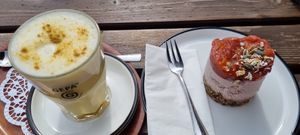  at Knusperhäuschen der Bäckerei Utters in Dockweiler