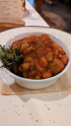 Polpette vegane con fagioli at Osteria Dei Binari in Lugo