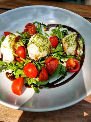 Der Klassiker - Tomate Mozzarella at MOLO in Hannover