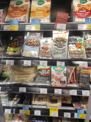 Fridge at Naturalia in La Rochelle