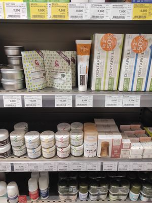 Toothpaste at Naturalia in La Rochelle