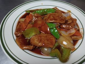plant based chicken with Garlic Sauce at Cafe Asian in Katy