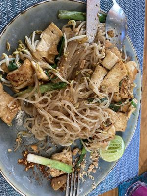 Last minute photo of pad tai before I forgot to  it.  at The Happy Cat - Veggie Cafe-Restaurant in Luang Prabang