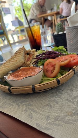  #Veganuary at The Happy Cat - Veggie Cafe-Restaurant in Luang Prabang