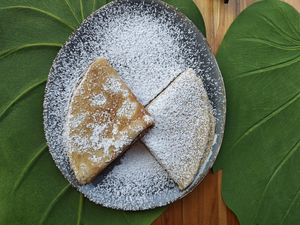 Vegan pancake with sugar + cinnamon at The Happy Cat - Veggie Cafe-Restaurant in Luang Prabang