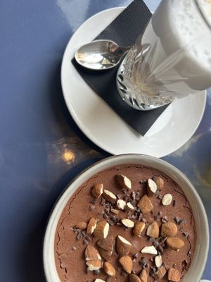   at Café 52 in Paris